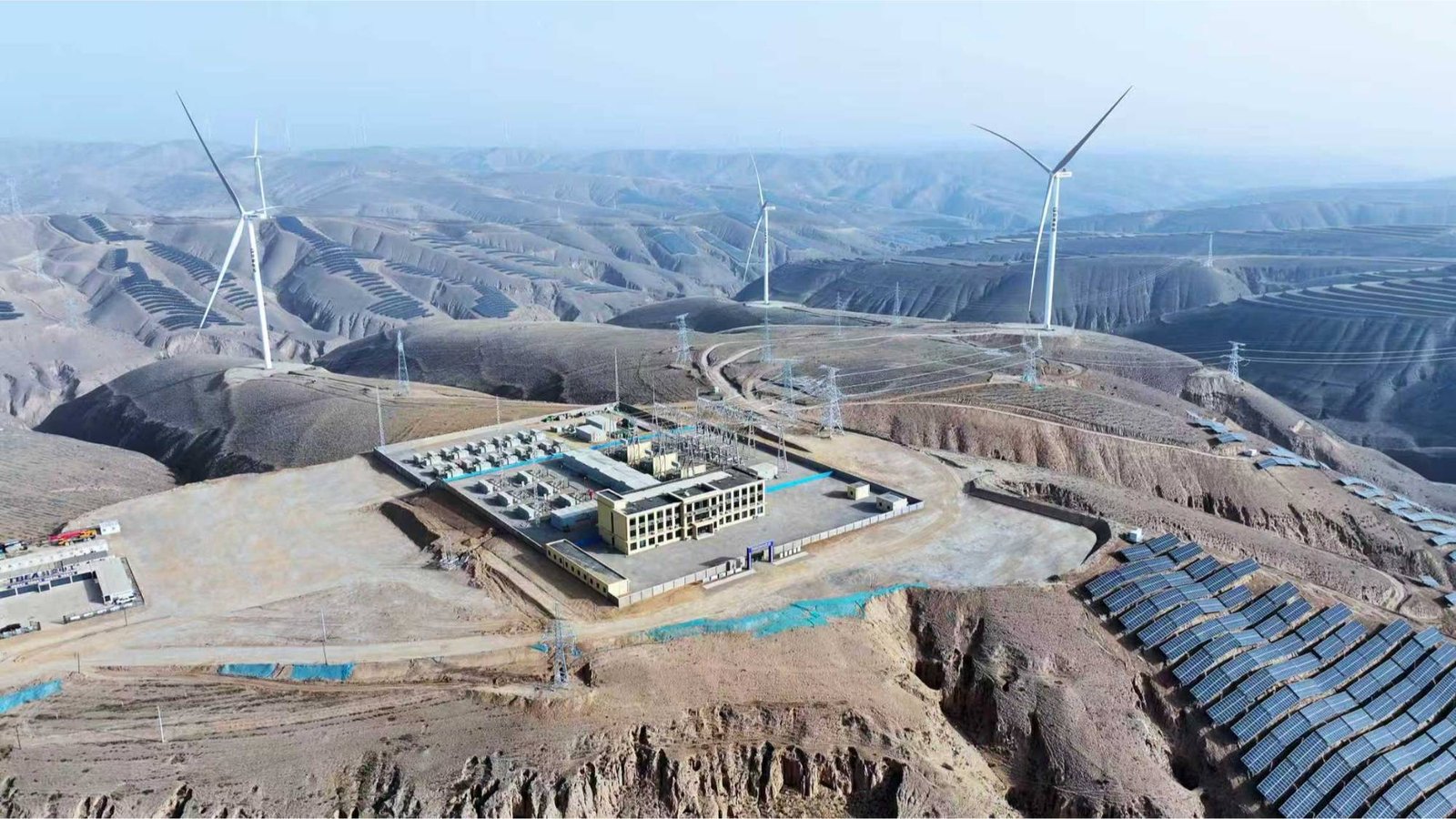 Gansu Qingyang green power aggregation pilot project wind turbine hoisting by Zhonghengfeng