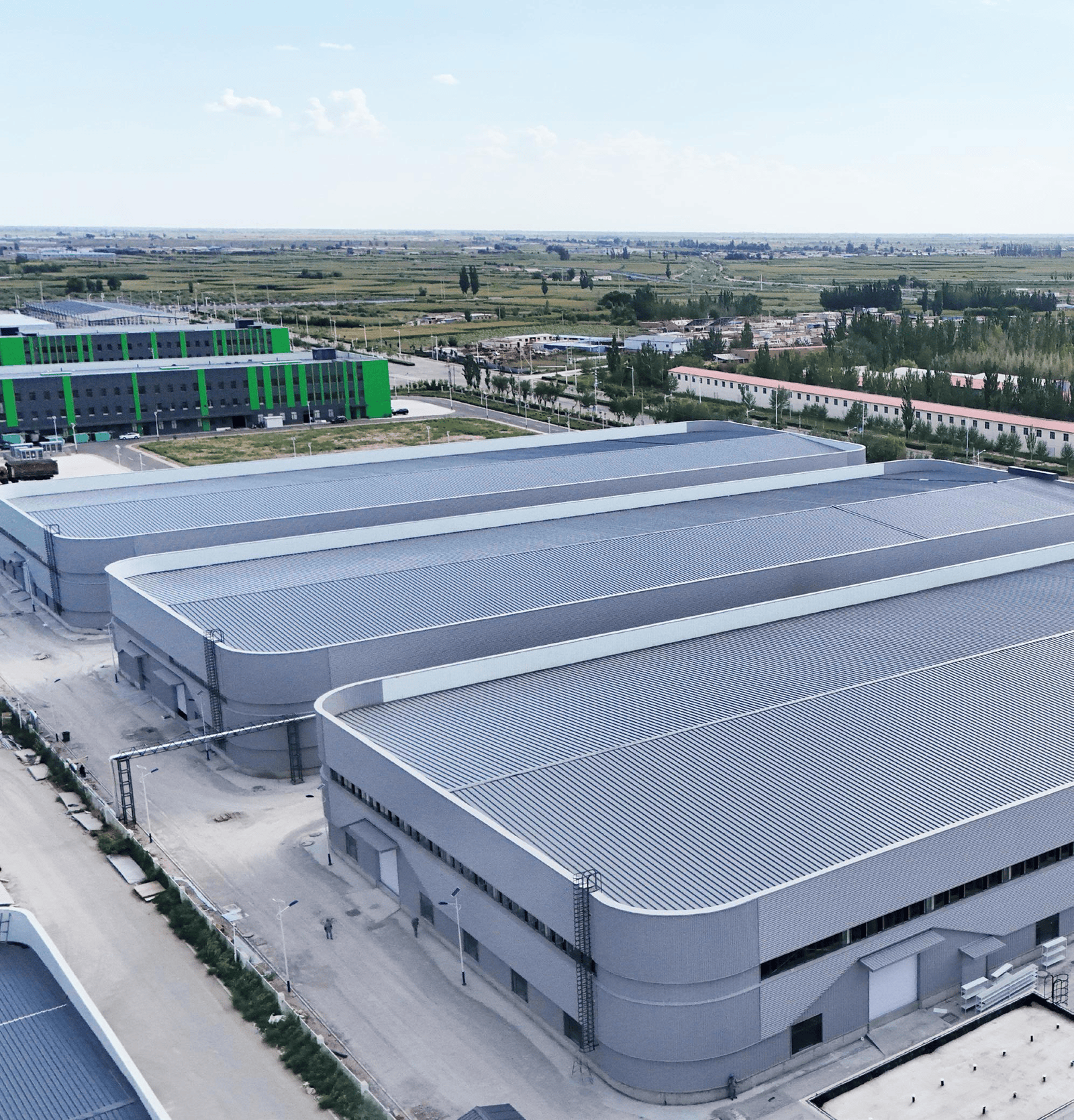 Single and multi-story industrial steel buildings