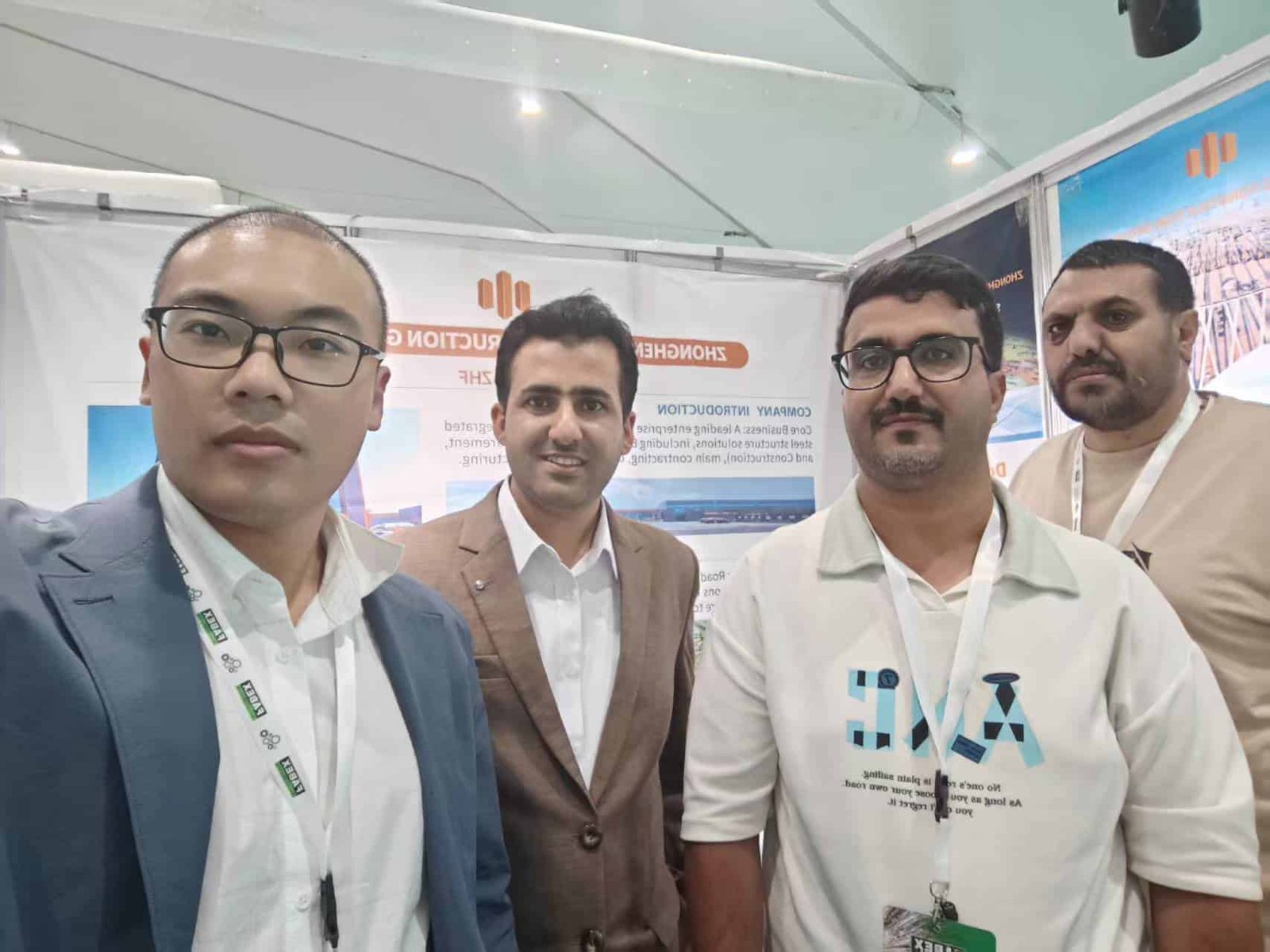 Zhonghengfeng international business team at exhibition