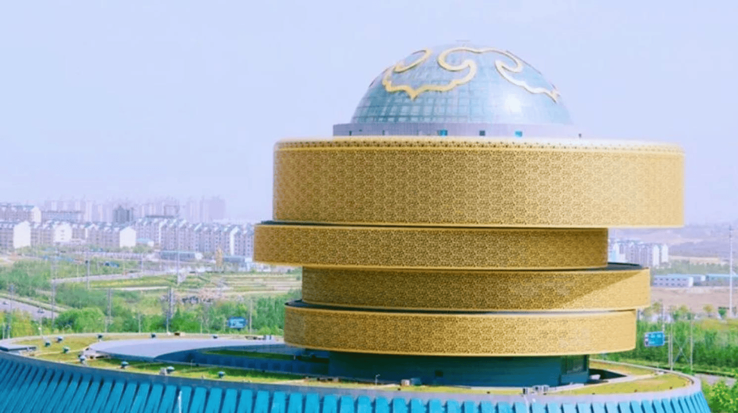 Spherical space frame steel structures