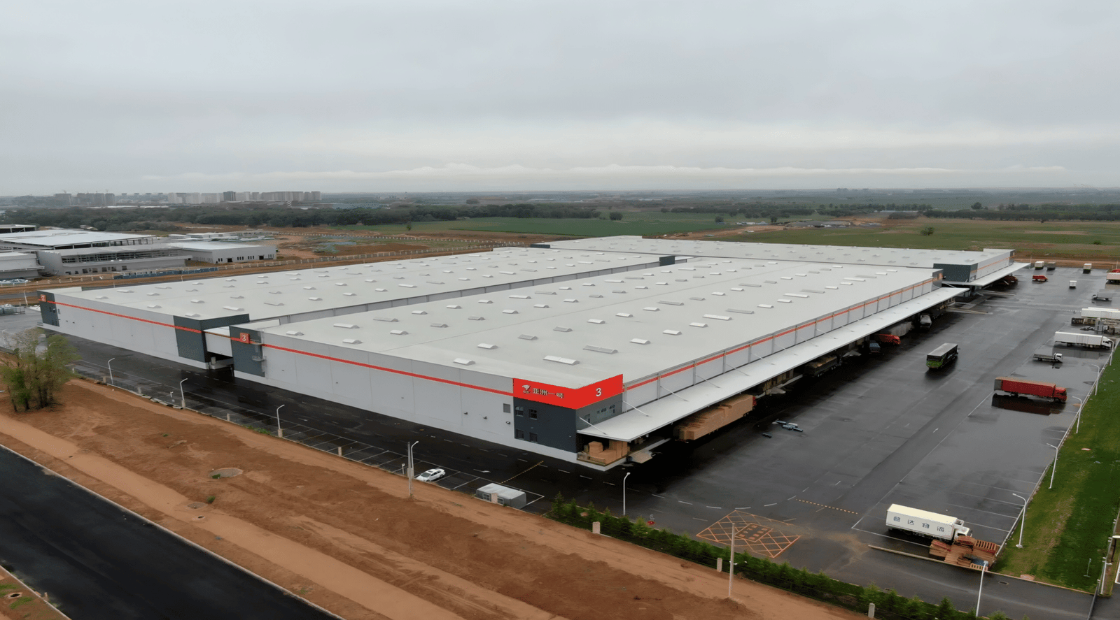 Industrial building engineering steel structure project by Zhonghengfeng